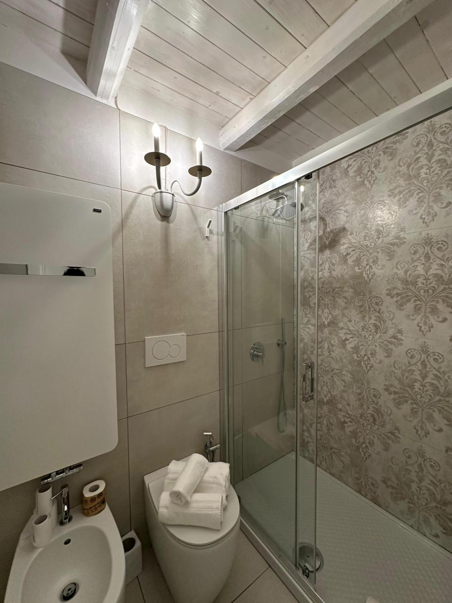 Palazzo Alma Luxury Rooms 卡萨拉诺 外观 照片