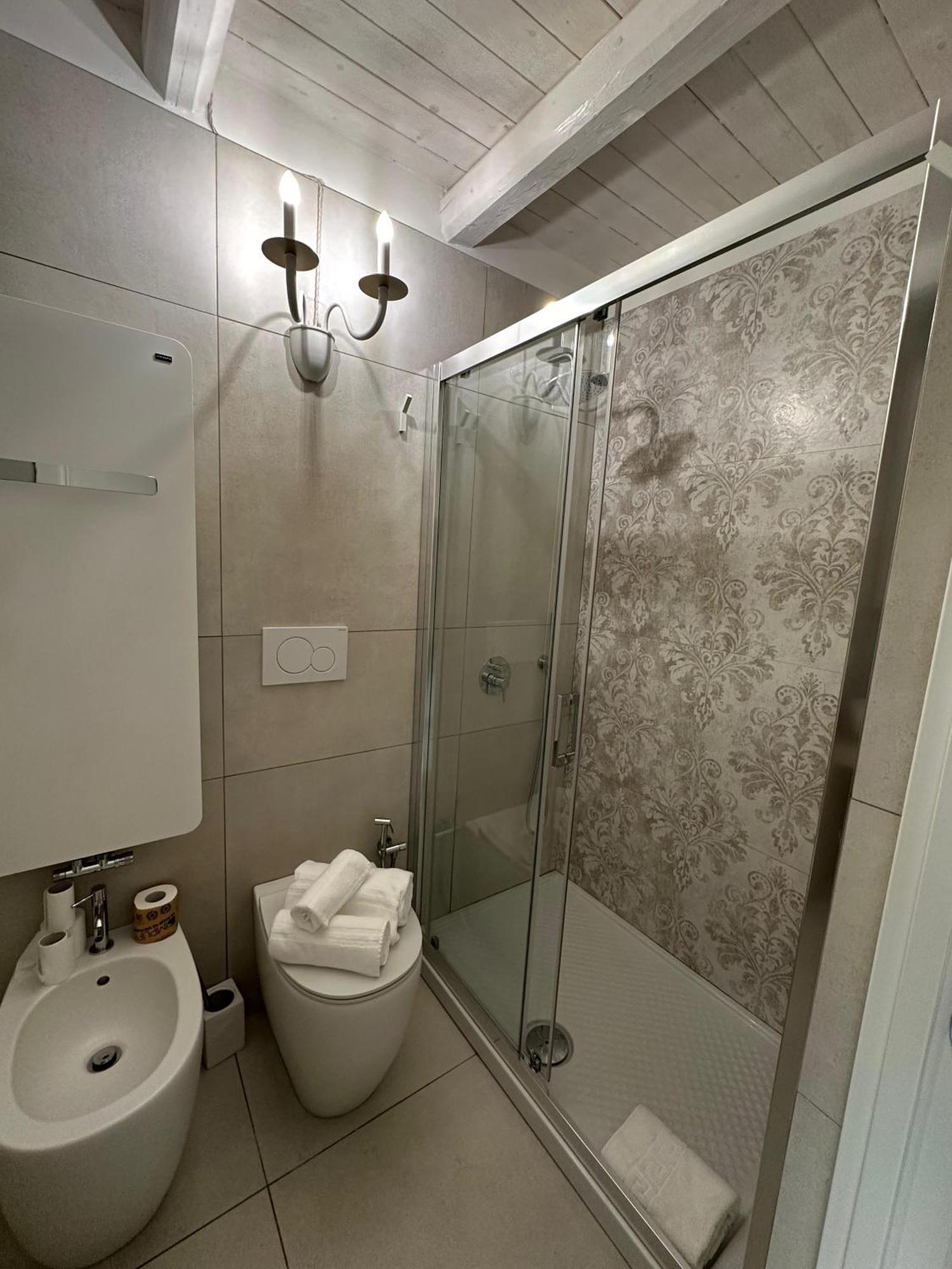 Palazzo Alma Luxury Rooms 卡萨拉诺 外观 照片